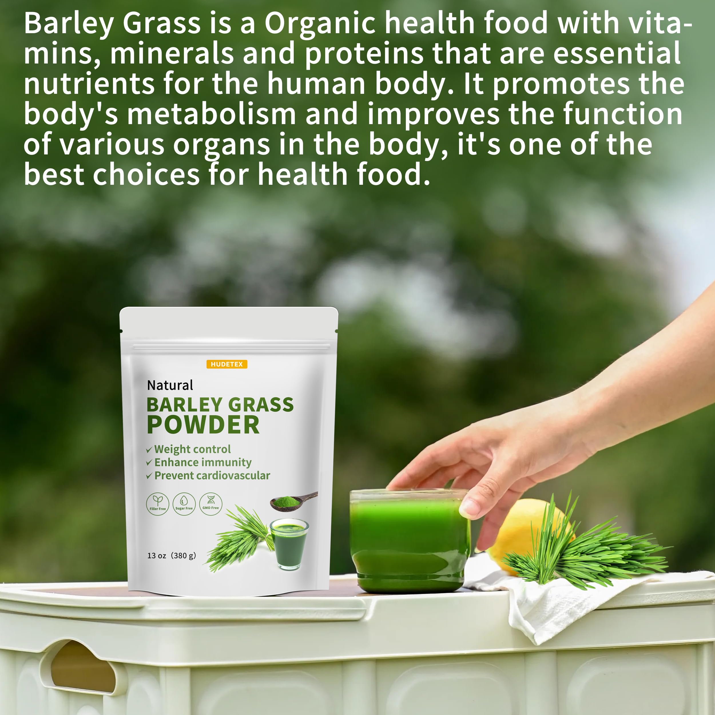 Hudetex Barley Grass Powder in a milkshake glass.