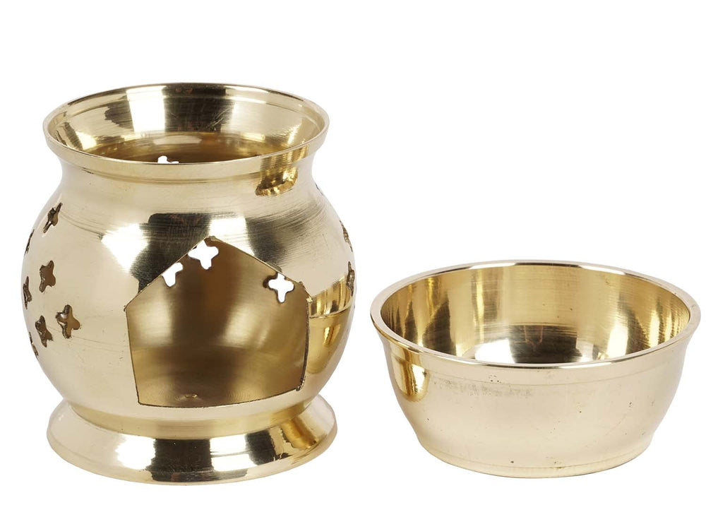IBA Indianbeautifulart brass diffuser with tealight glow enhances cozy rooms.