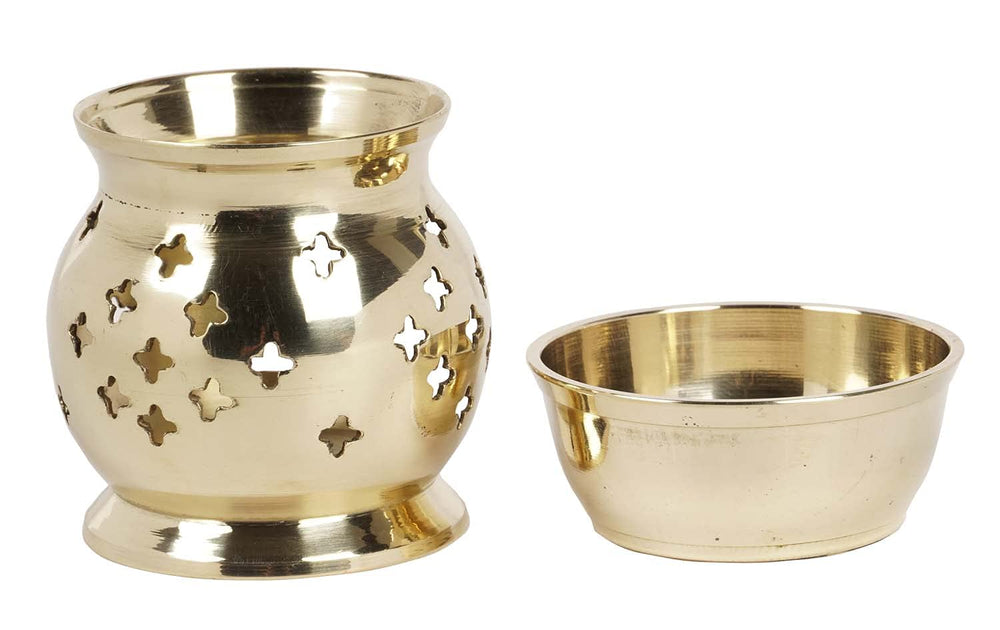 IBA Indianbeautifulart golden diffuser adds warmth to bathrooms and balconies.