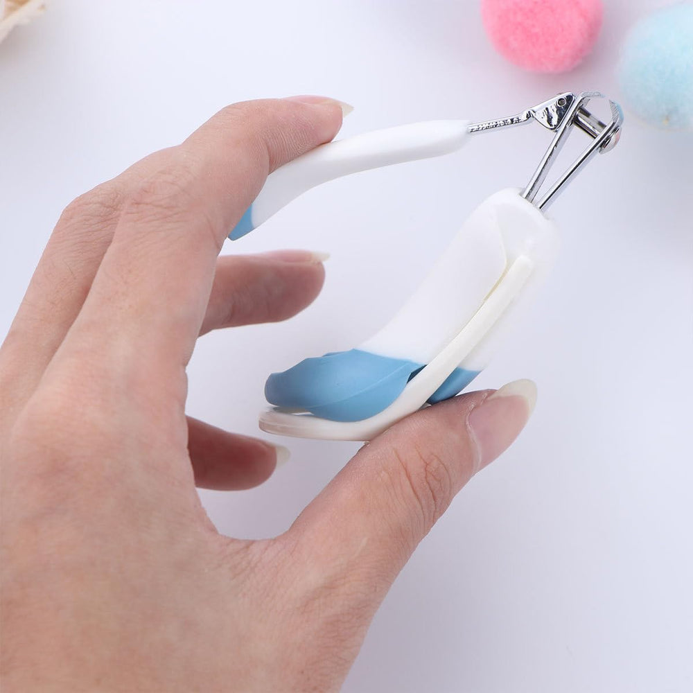 ibasenice baby nail clippers foldable magnifier for close-up viewing