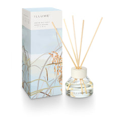 Illume Fresh Sea Salt jasmine heart note close-up for a soothing aroma