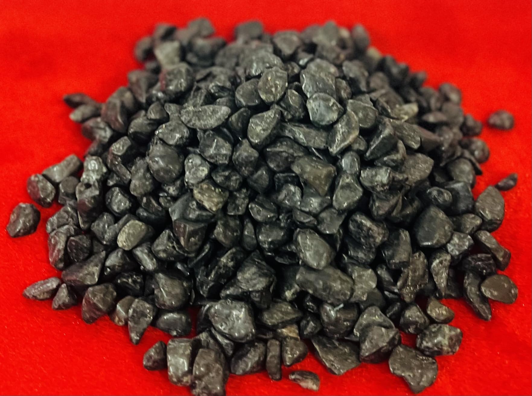 Indian Consigners Black Tourmaline chips close-up for premium decorative displays.