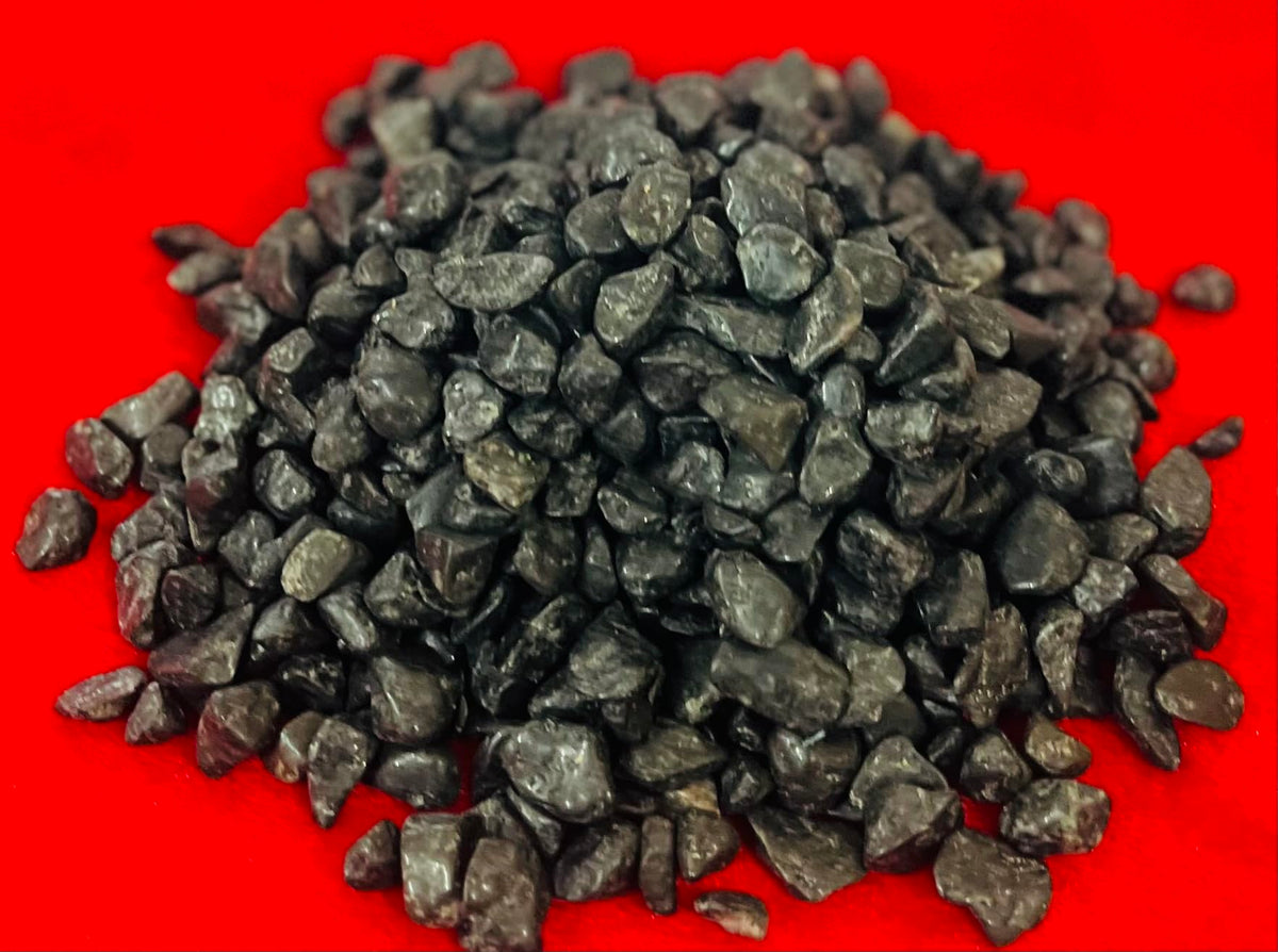 Indian Consigners Black Tourmaline chips close-up for premium decorative displays.