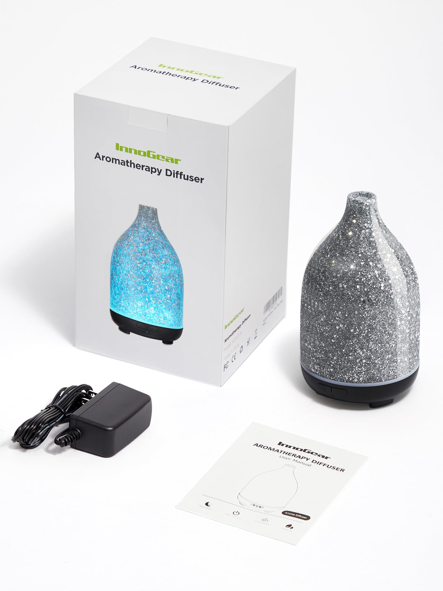 InnoGear diffuser placed on a desk provides a subtle aroma during work.