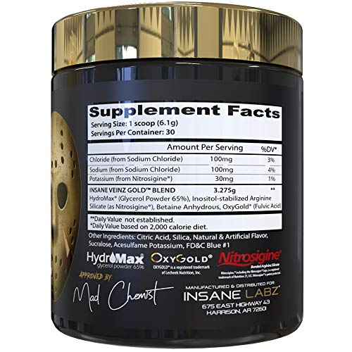 Scoop of Insane Veinz Gold powder ready to mix for a vascular pre-workout session.