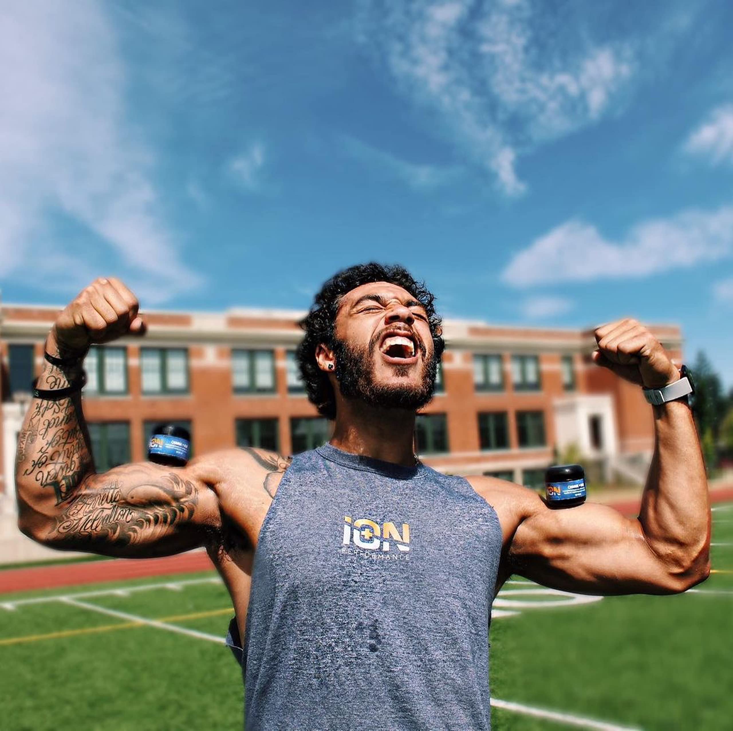 iON Performance Creatine Rub cayenne detail highlighting warming effect