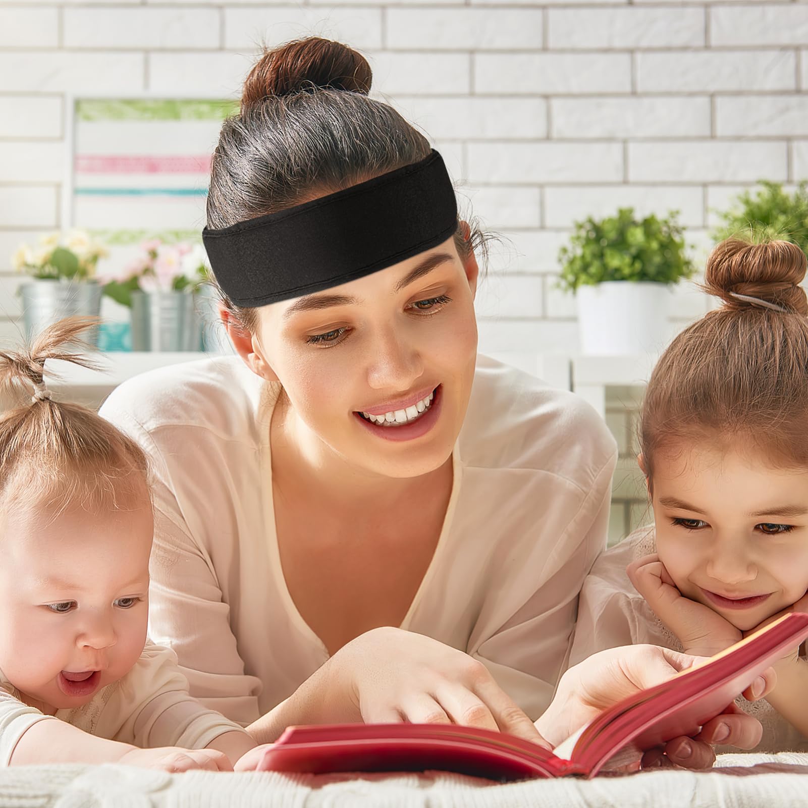 Durable Ipetboom headband fabric shown for everyday use