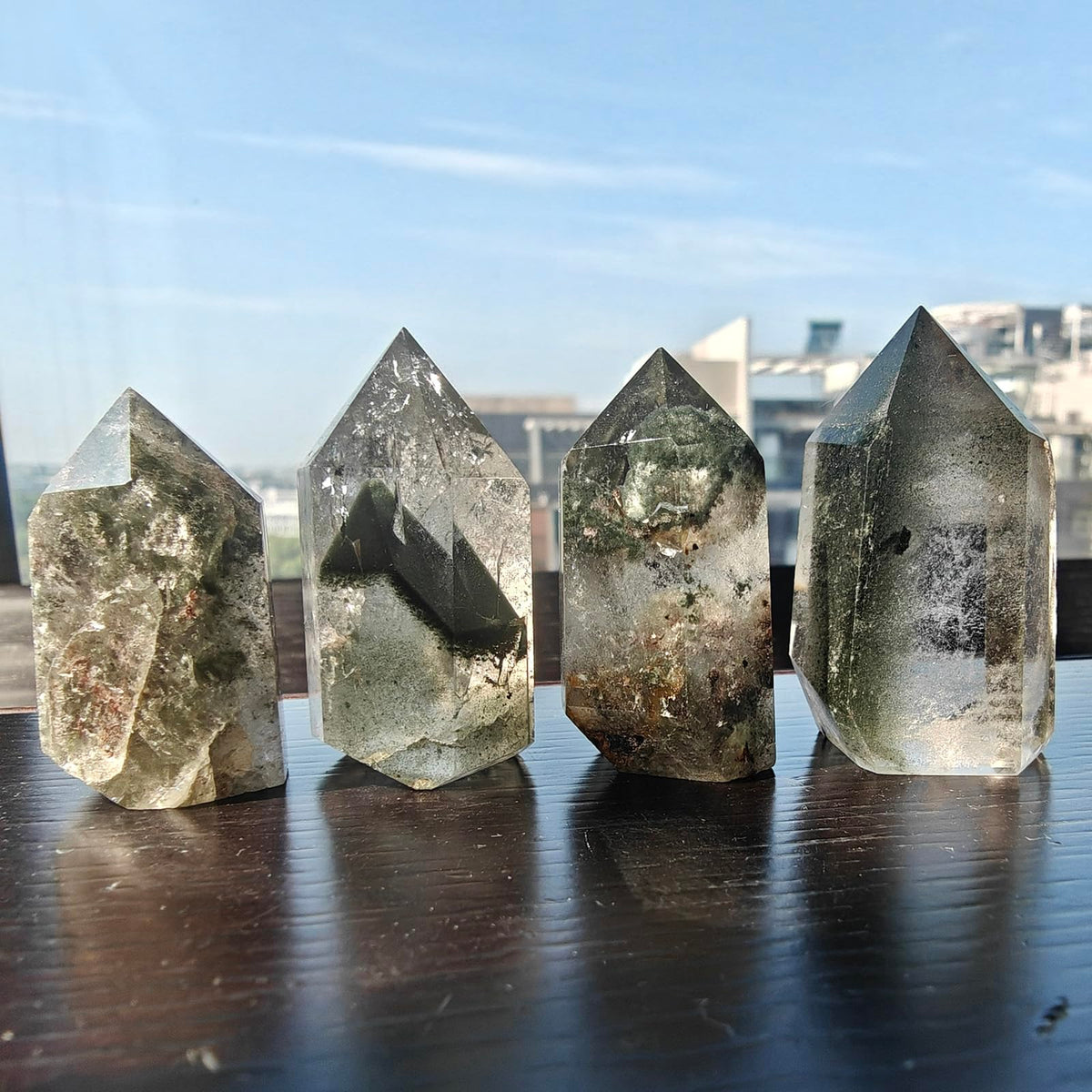 jdflying Phantom Crystal Tower pyramid point reveals unique inclusions for meditation ambiance