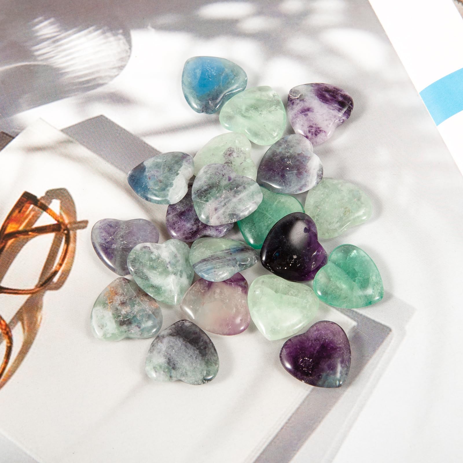 JDRGJTH fluorite heart stones are easy to clean and store for everyday use