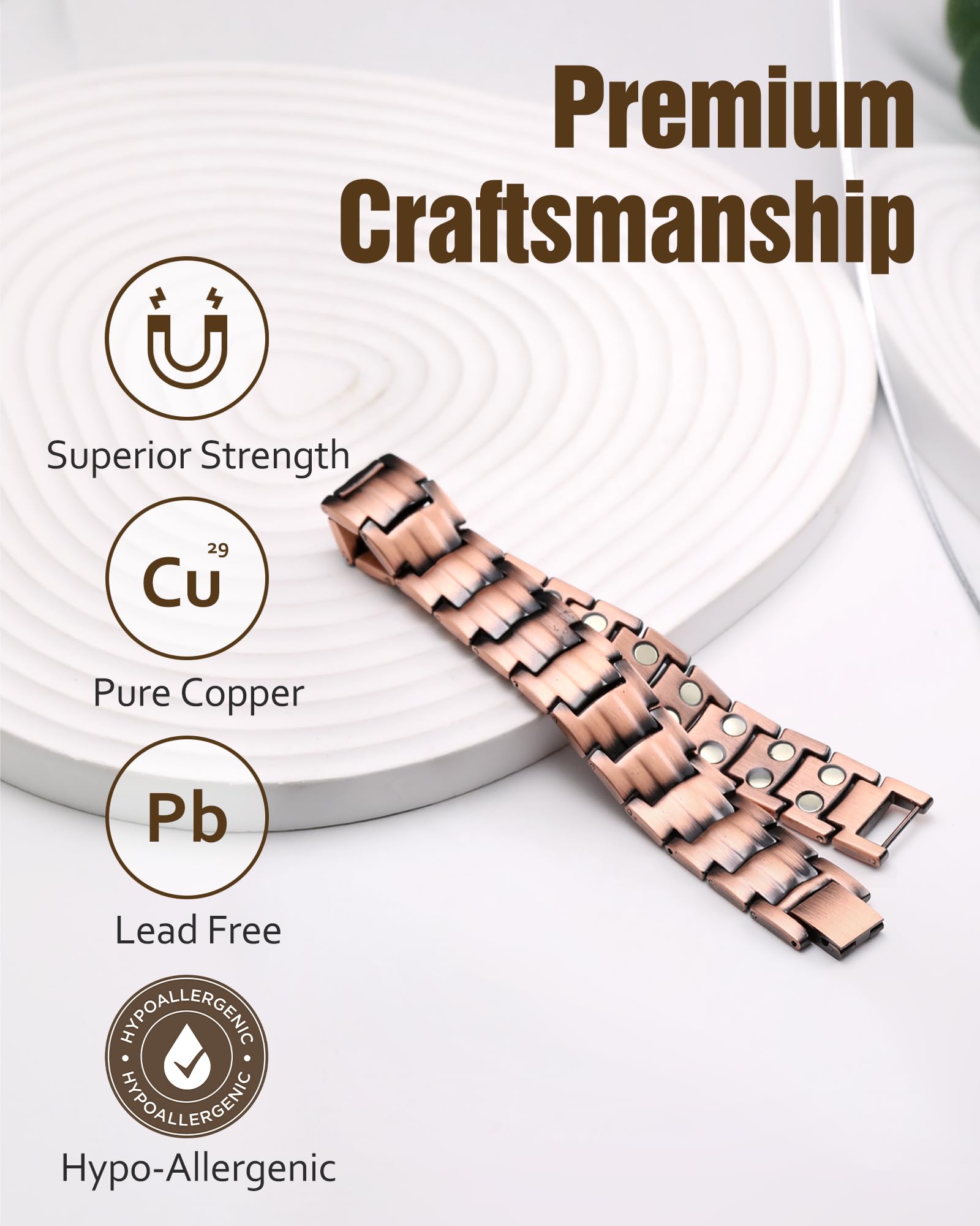 Adjustable link strap on the Jecanori bracelet for a personalized, comfortable fit.