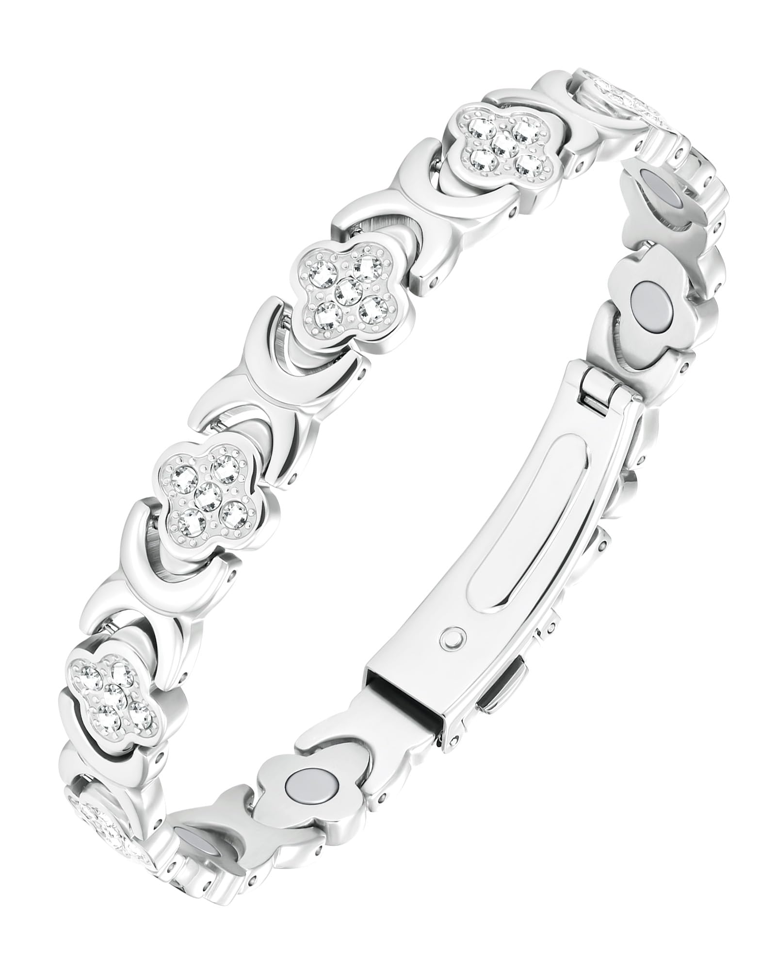 Jecanori copper bracelet close-up with four-leaf clover design for everyday style and luck