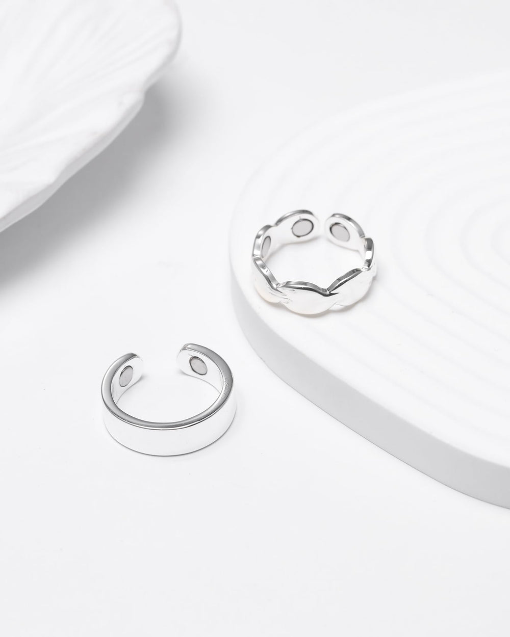 Jecanori elegant gift box packaging makes gifting simple.