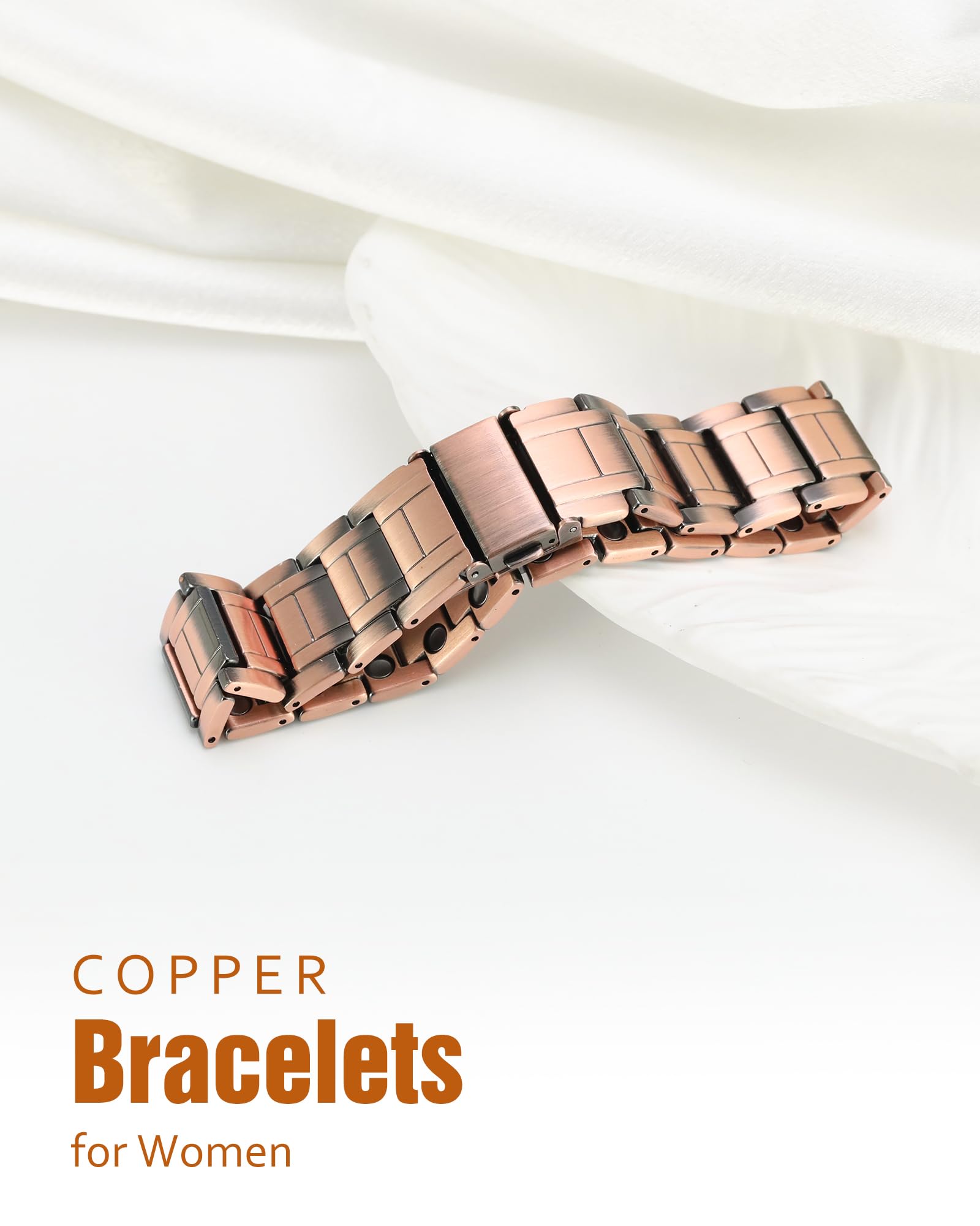 Detail view of magnets in links for consistent magnetic feel.