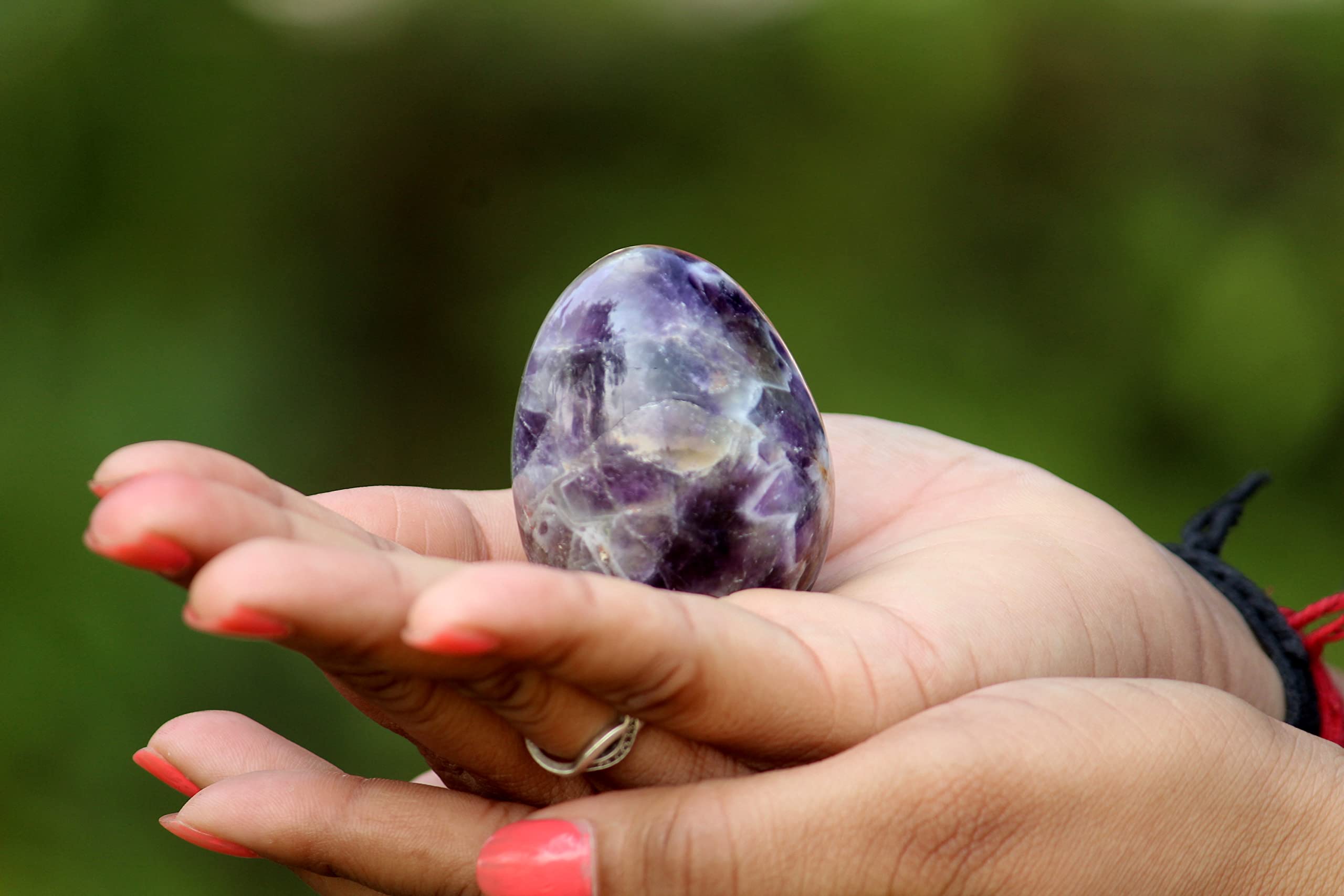 Jet International amethyst egg enhances office energy and atmosphere