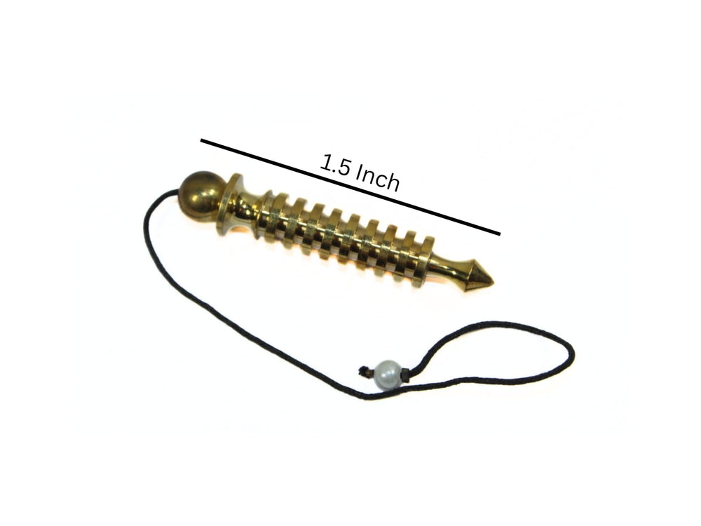 Jet International Jet 9 ISIS pendulum with cord for stable divination sessions.