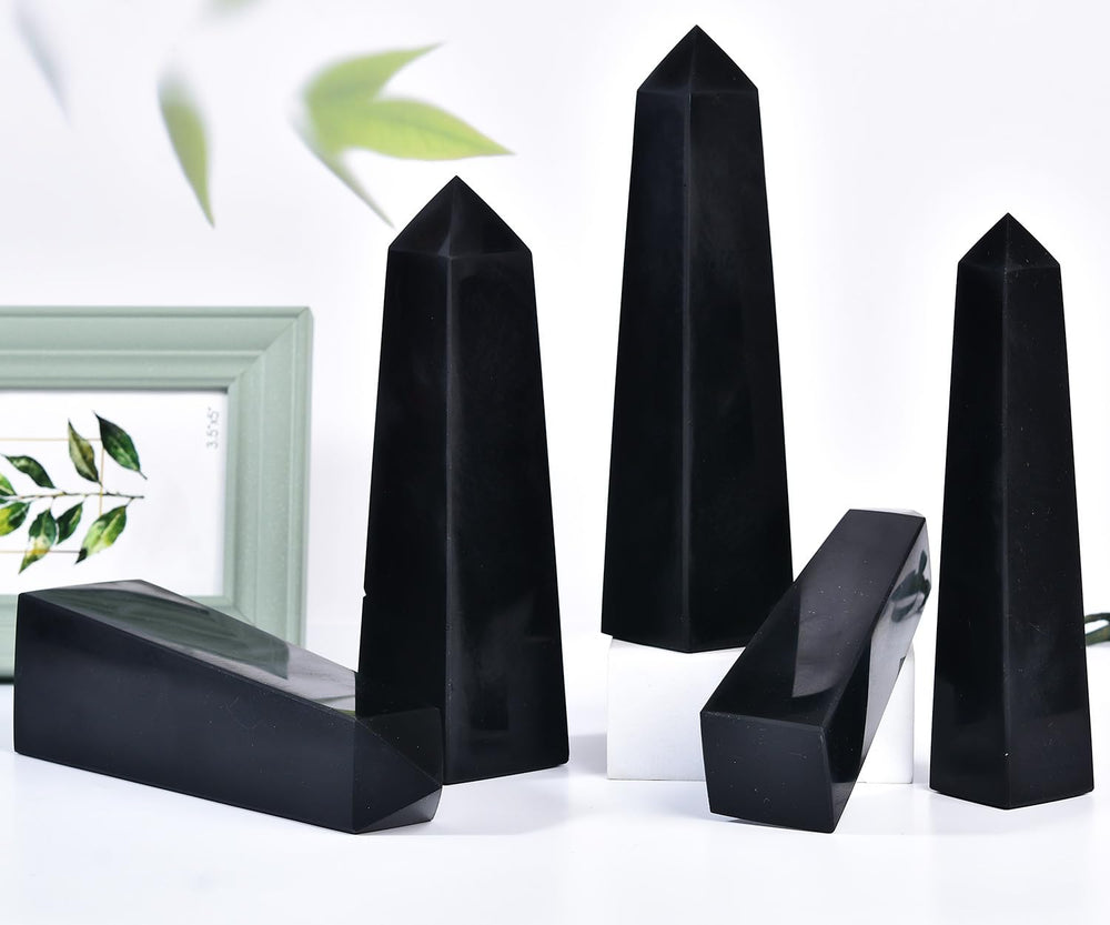 JIC Gem large obsidian piece suits desktop altars or shelves.
