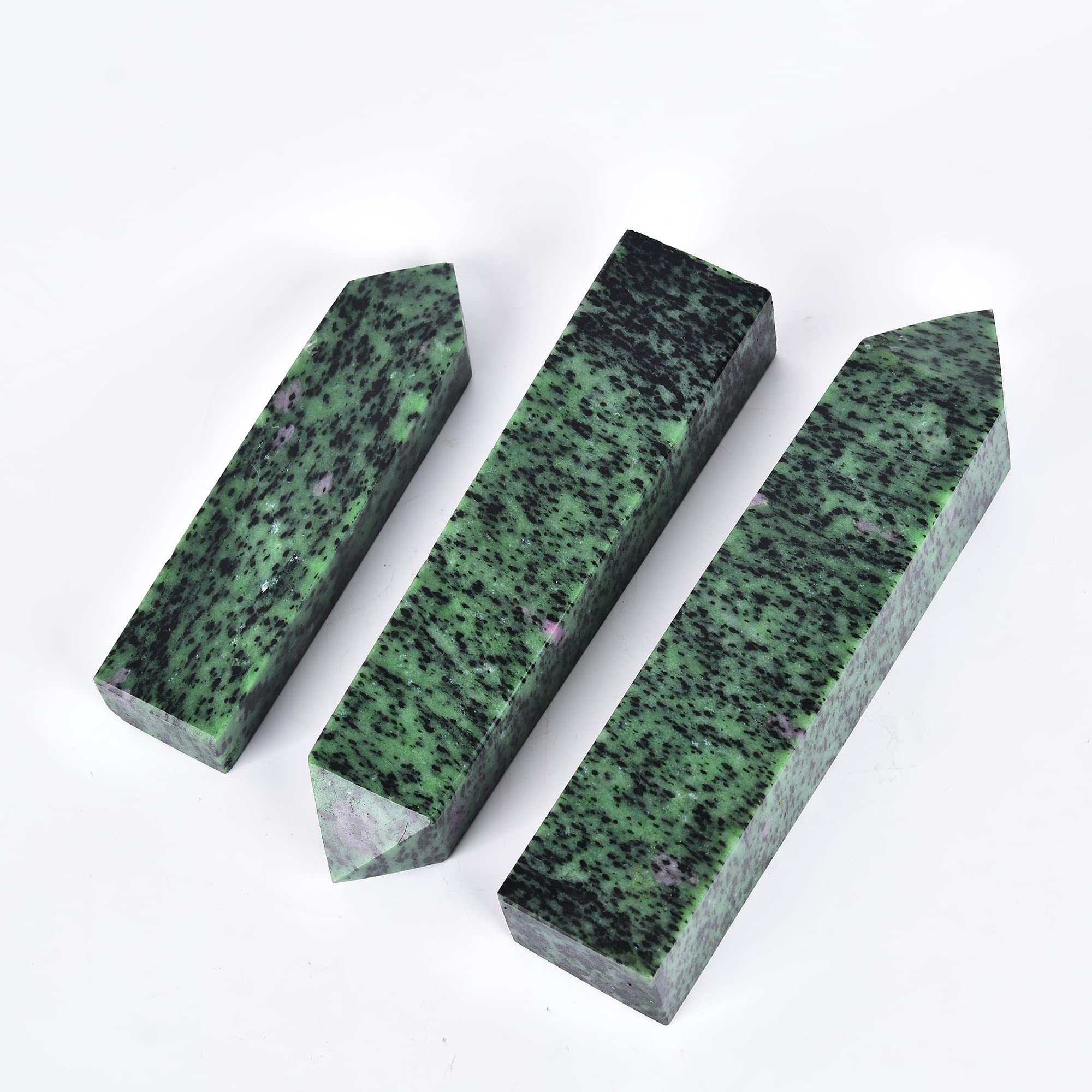 JIC Gem tetrahedral crystal point ideal for energy transmutation.