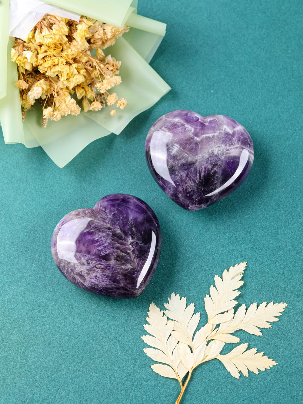Jovivi polished crystal heart gift for occasions and celebrations.