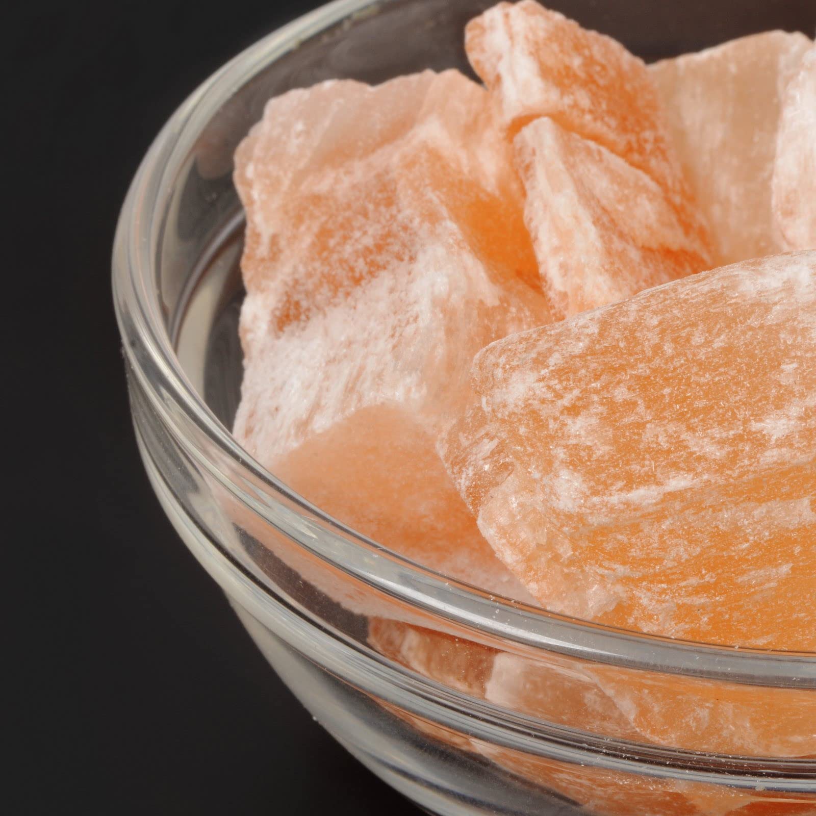 Justinstones orange selenite size range from 1.5 to 1.8 inches for displays