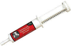 Kaeco Selenium and Vitamin E Gel bottle shows easy tongue administration for goats.