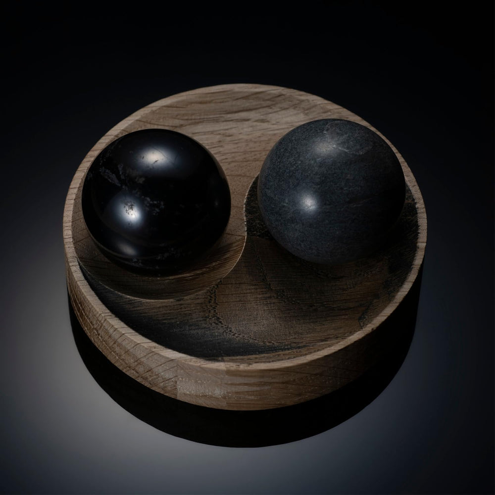 Keled Rocks Yin Yang ball palm-friendly for soothing handheld routine