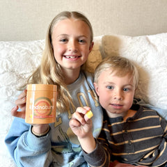 kindnature Vitamin B2 Gummies closeup highlights lemon flavor for a pleasant daily chew.