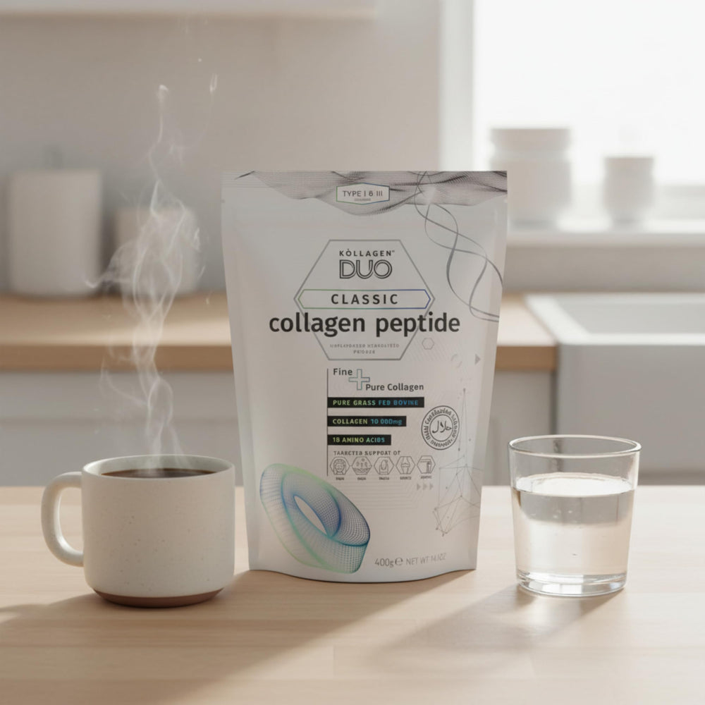 KOLLAGEN DUO collagen powder scoop showing precise serving for daily protein