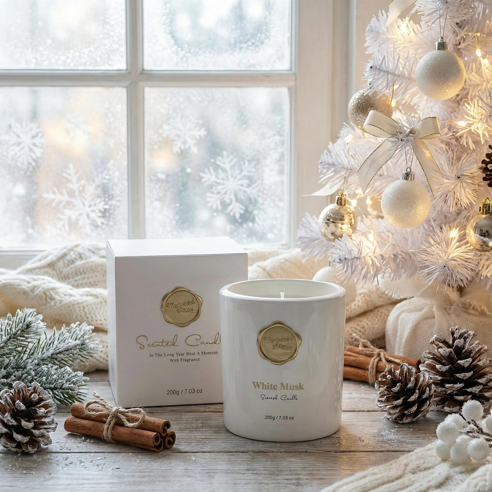 KTYIXU Whitemusk candle side view jar highlighting sleek aesthetics for a relaxing atmosphere