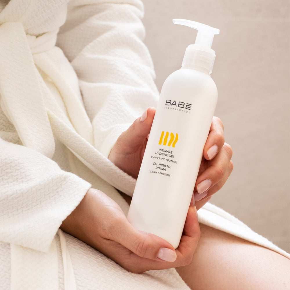 LABORATORIOS BABE gel packaging, travel-friendly 250 ml bottle for on the go care.