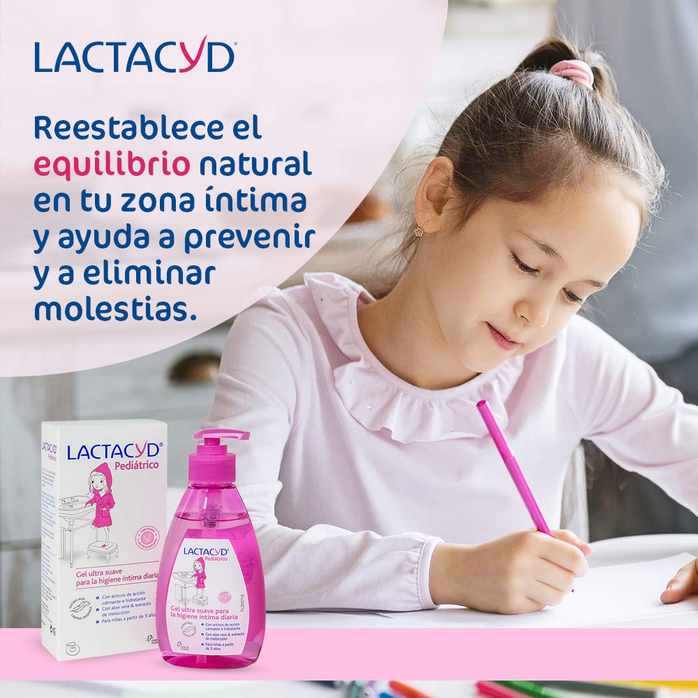 Lactacyd Girl product used for gentle daily care moments