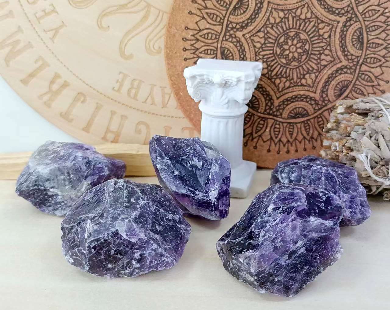 LAIDANLA Amethyst cabbing and lapidary rough stones.