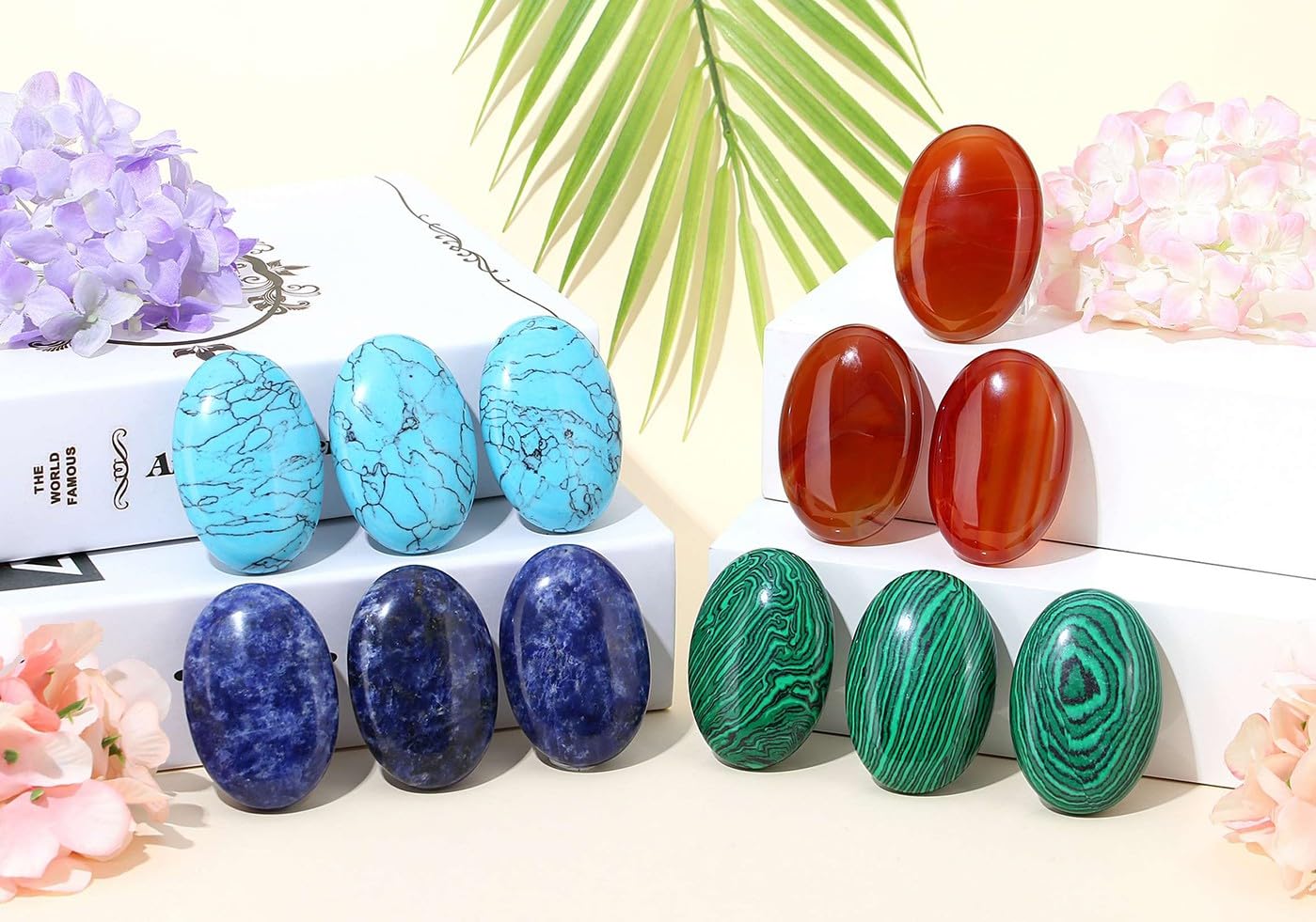LAIDANLA Malachite palm stone presented as a thoughtful gift for loved ones.