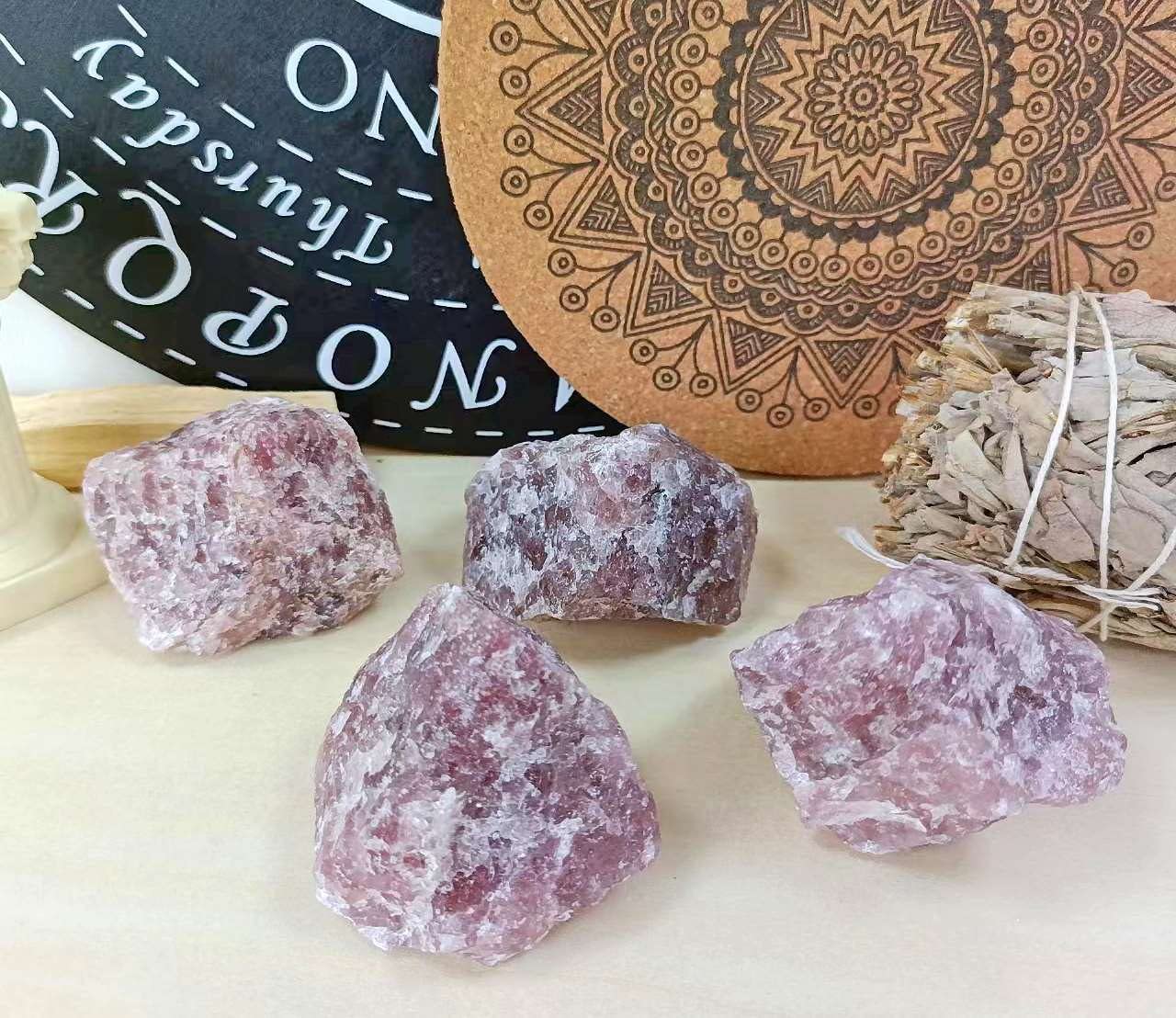 LAIDANLA Strawberry Quartz rough stone ideal for tumbling and lapidary projects.
