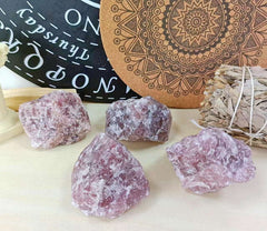 LAIDANLA Strawberry Quartz rough stone ideal for tumbling and lapidary projects.