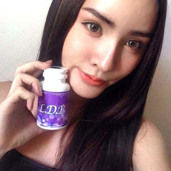 LDB hair and nails glow close-up suggests healthy vitality.