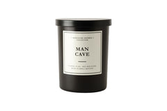 Leoben Company masculine aroma candle bottle close-up for refined ambiance