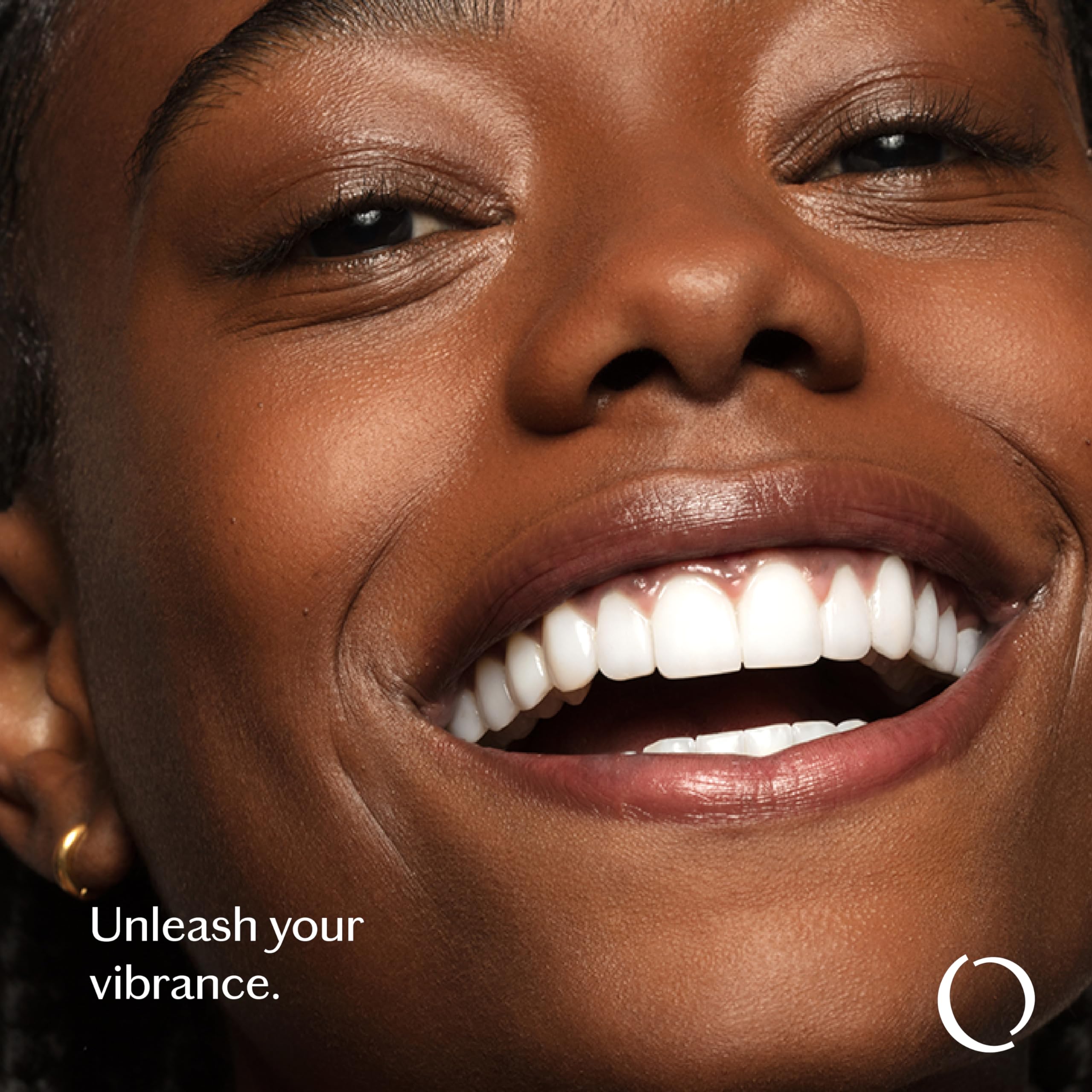 Livedrops ginger rhizome essence close-up shows fresh root oil for authenticity.