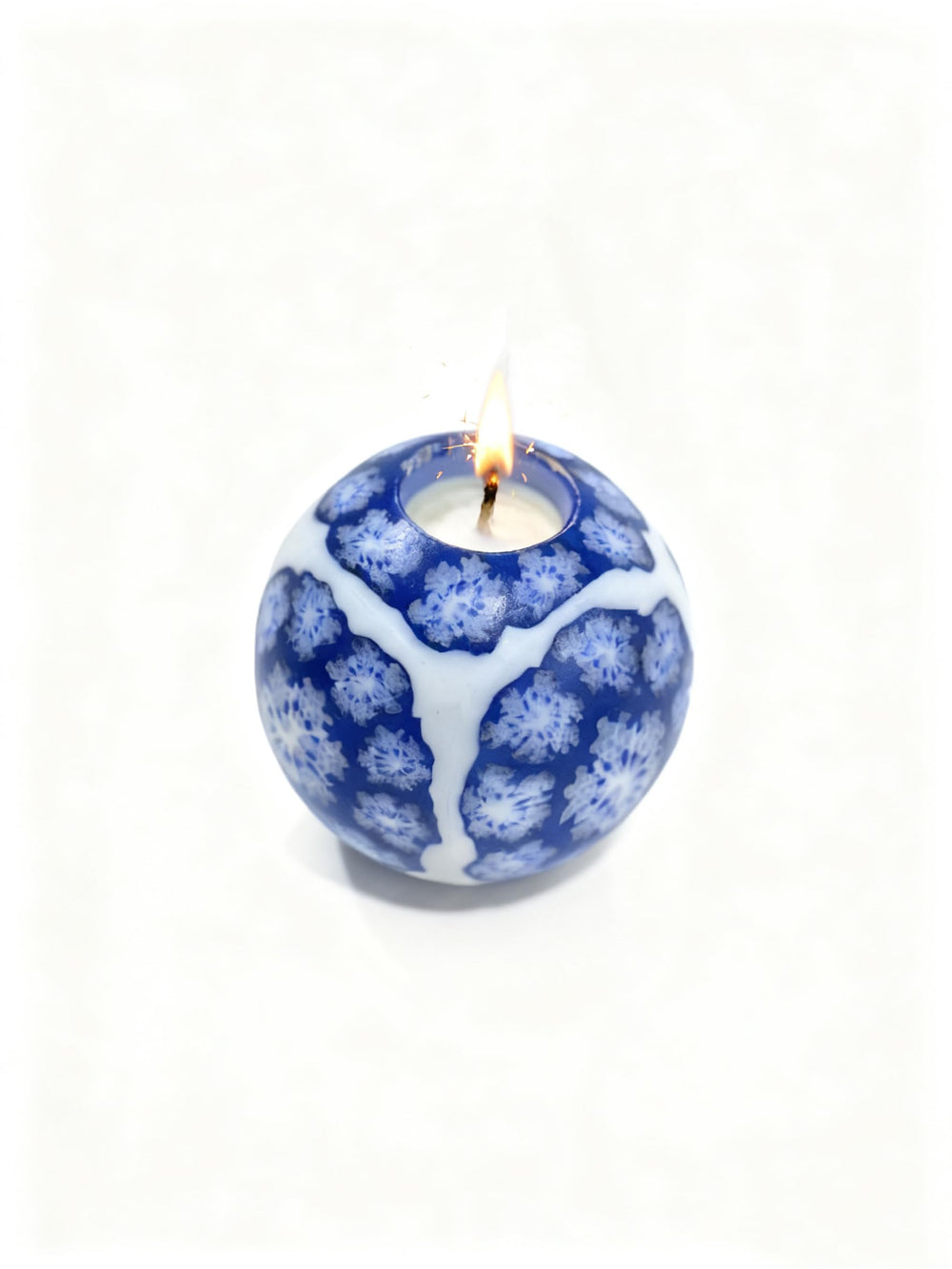 LumeTon soy wax candle with floral-fruity scent for a gentle aroma