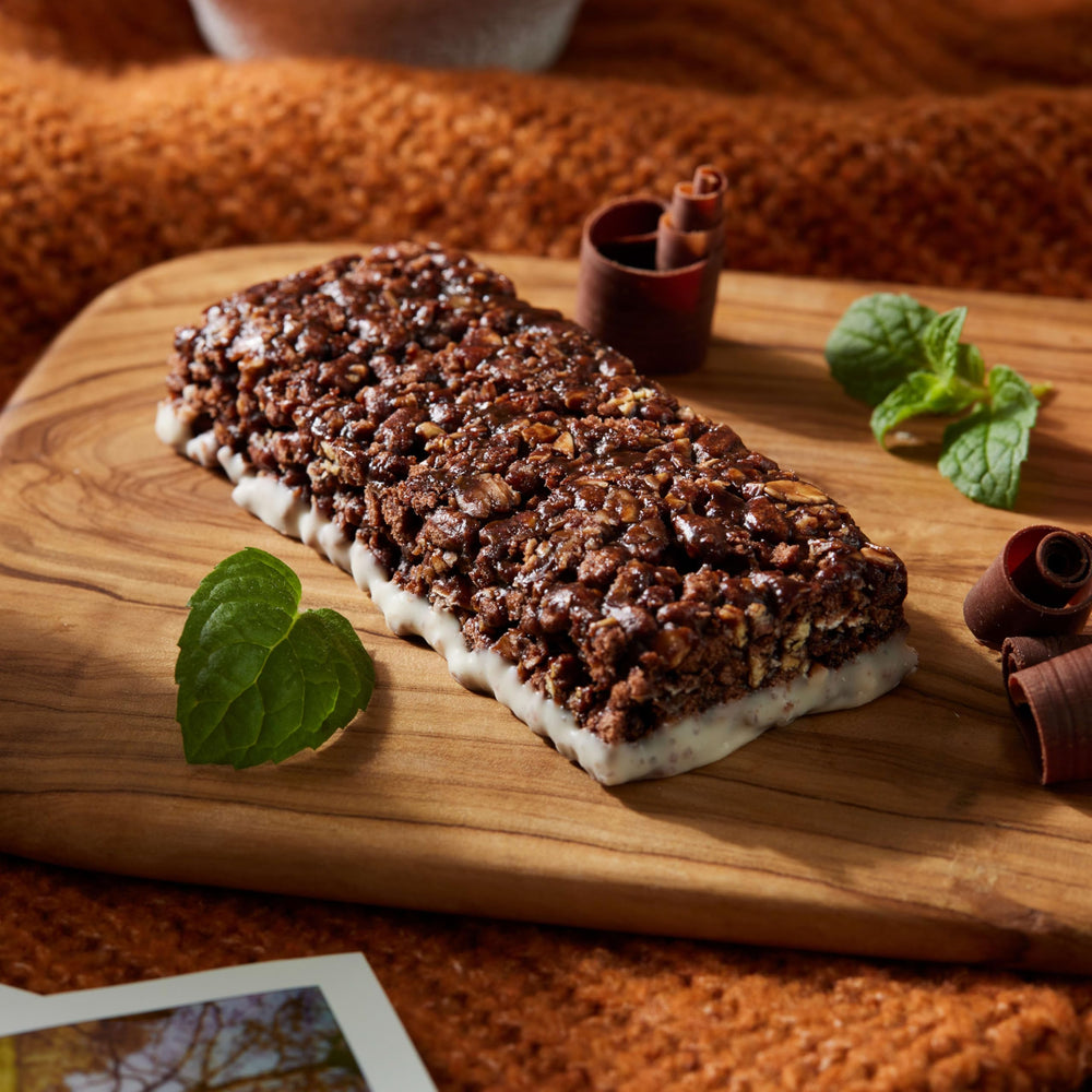 Gluten-free label on Luna Bar highlights allergen-friendly option.