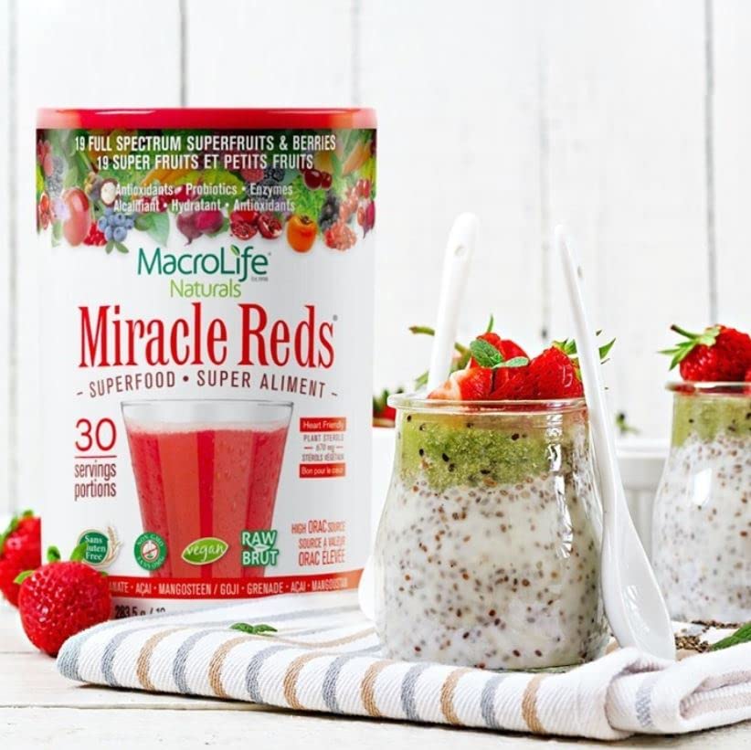 MacroLife Naturals Miracle Reds probiotic bottle emphasizes gut-friendly blend.