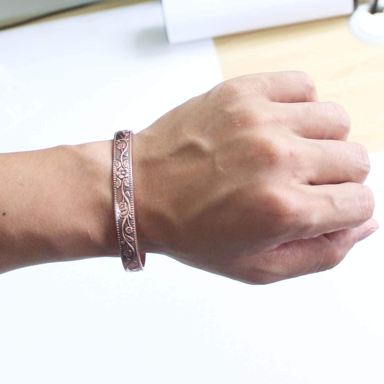 MagEnergy copper bracelet resists scratches and wears well daily.