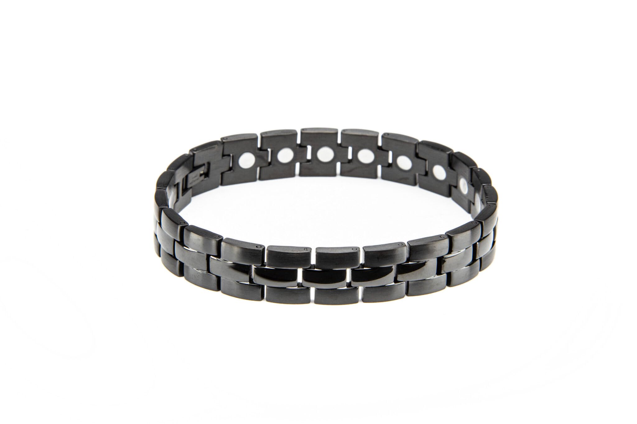 MagneHealth stainless steel bracelet close-up highlighting durable black high-gloss finish