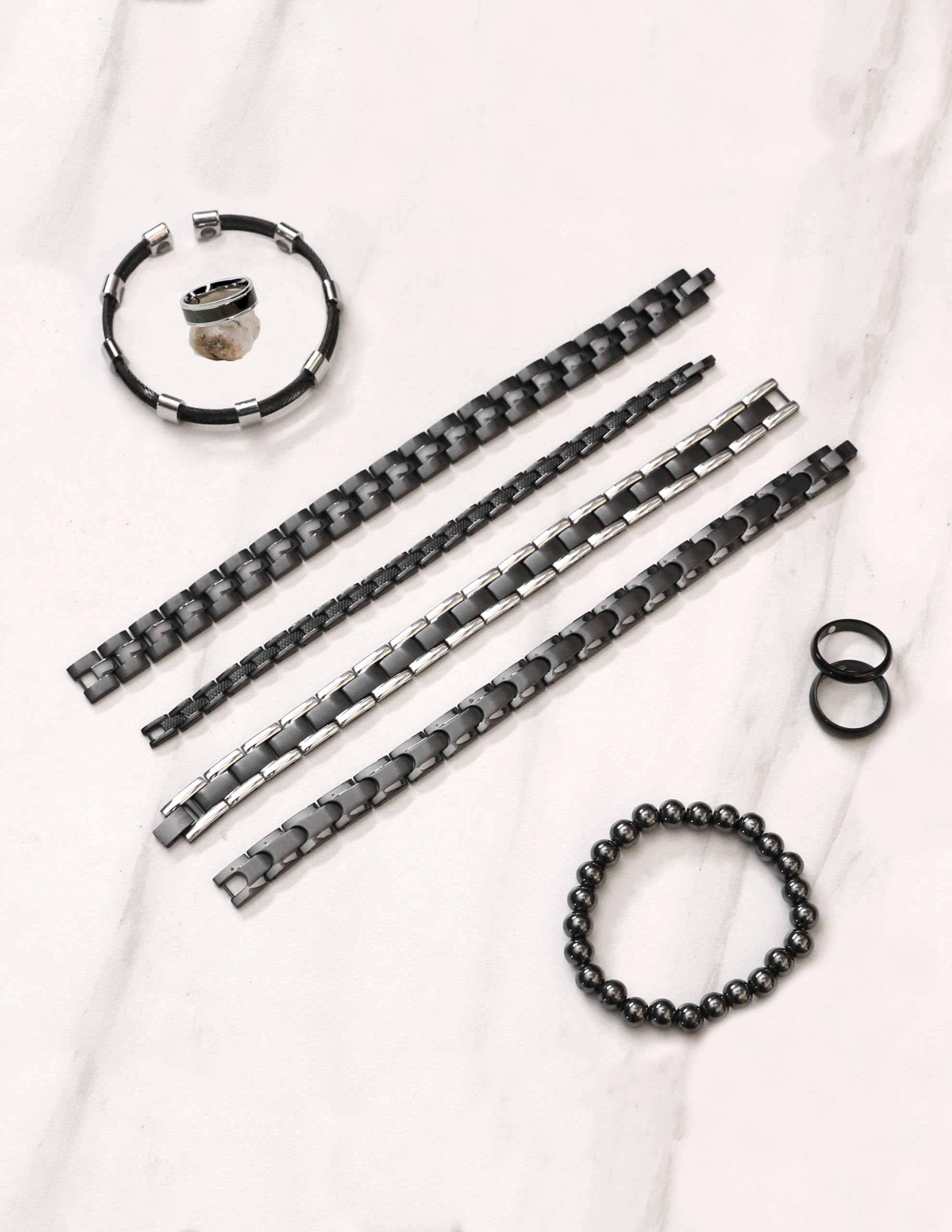 MagneHealth bracelet clasp detail showing secure construction