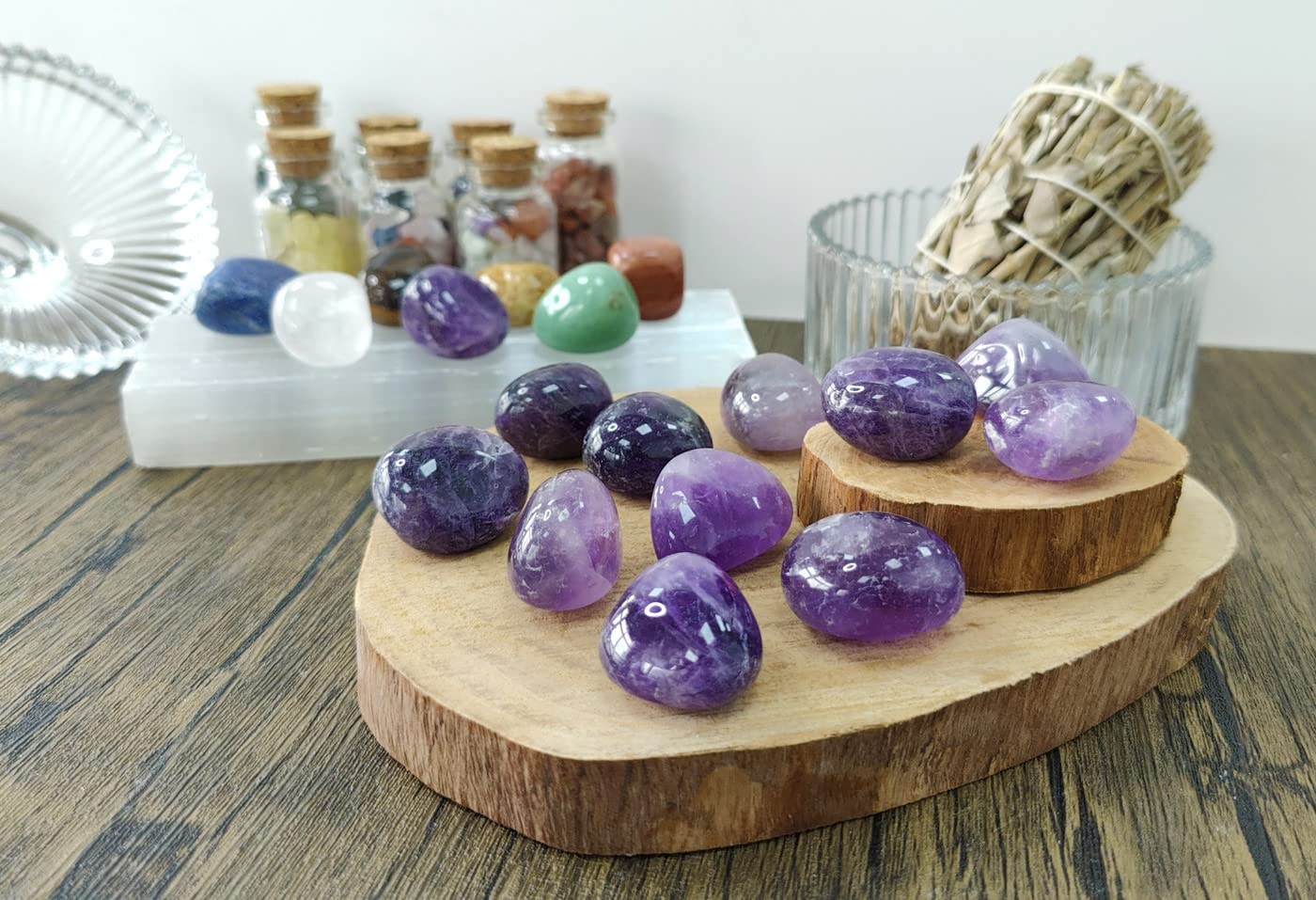 Gift-ready packaging with velvet bag protecting natural stones.