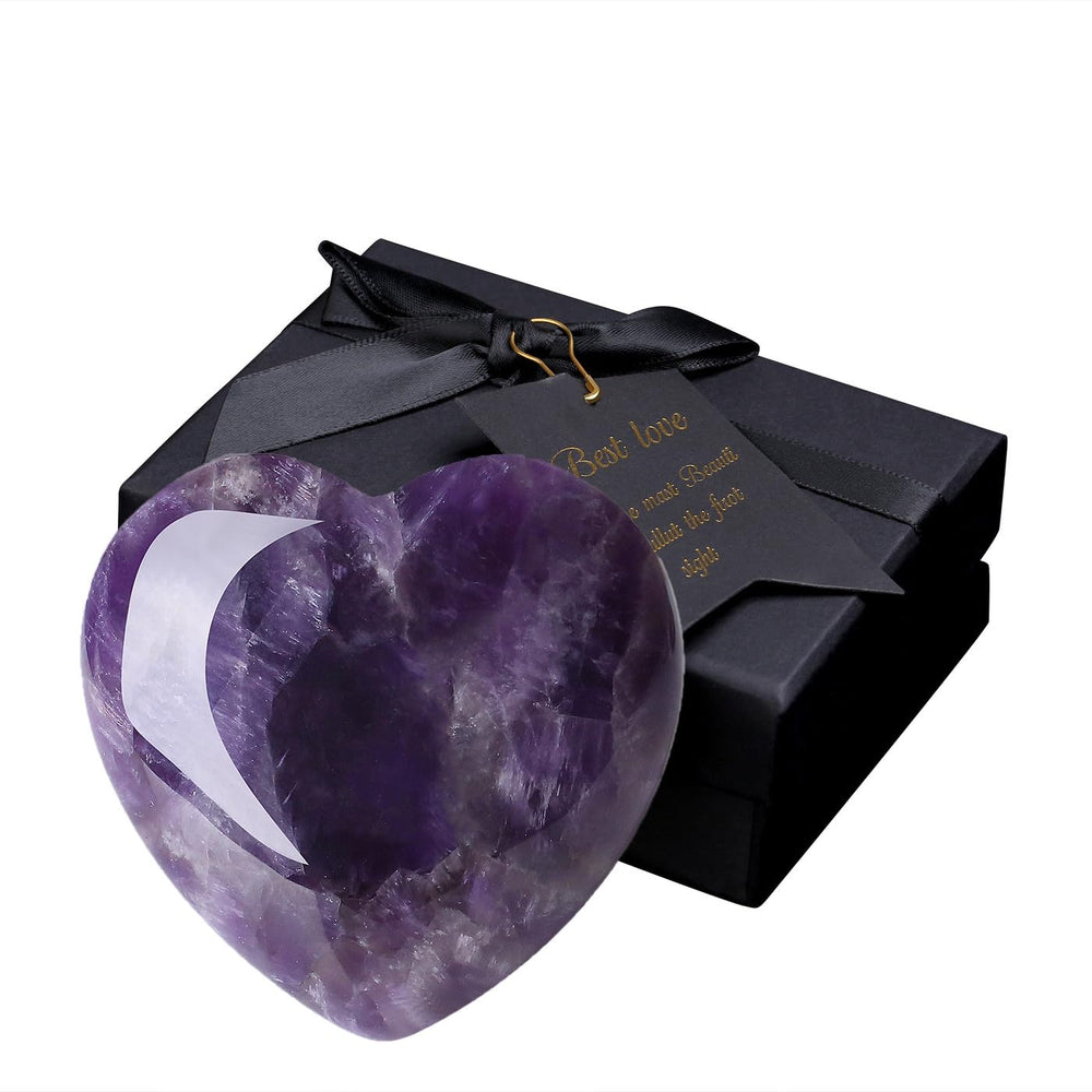 MAIBAOTA amethyst heart closeup showcases natural color variations and tranquil vibes