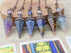 MAIBAOTA aquamarine pendulum supports divination and intuitive insights in daily practice.
