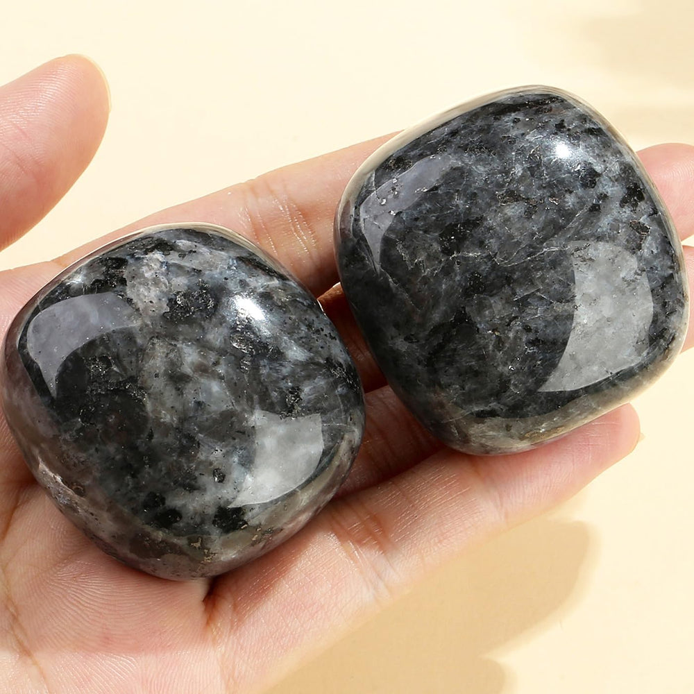 MAIBAOTA Labradorite energy intuition stone sparks creativity and insight.