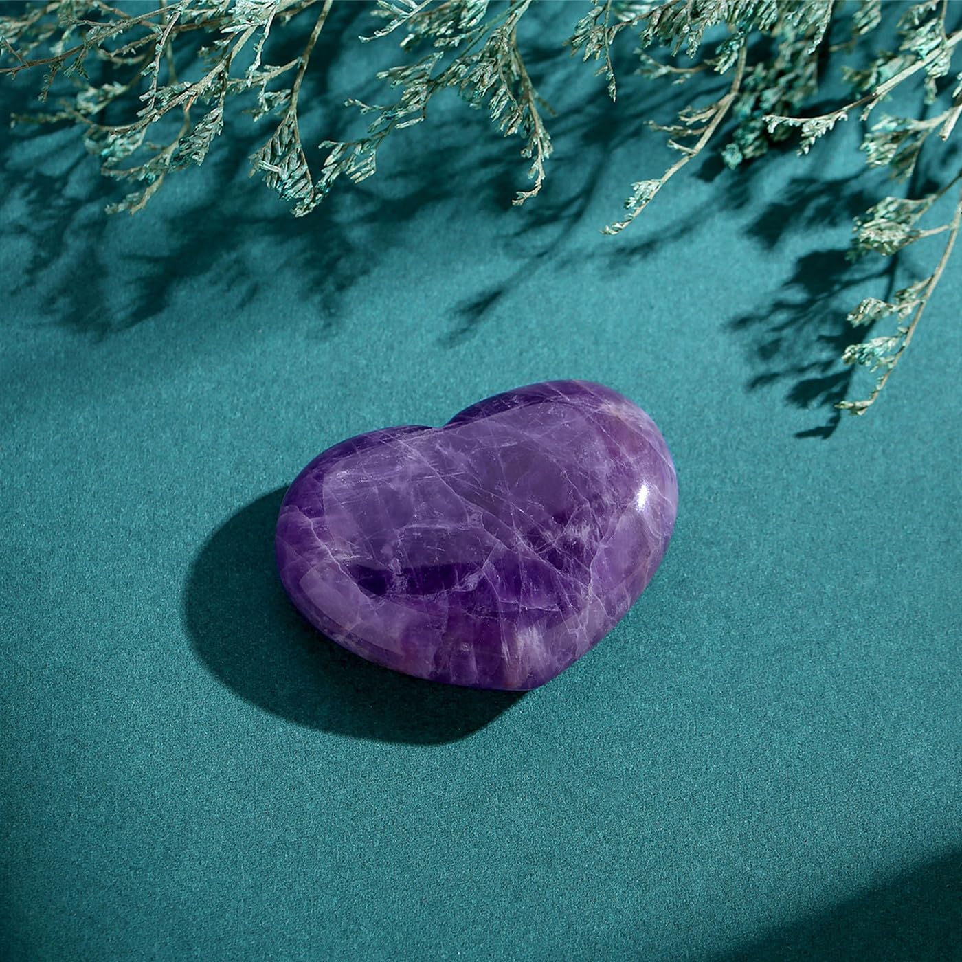 MAIBAOTA natural amethyst heart gift with packaging, ideal for gifting on special occasions.