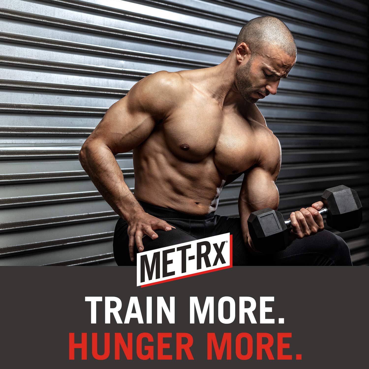 MET-Rx Big 100 Colossal nutrition panel highlights 32 g protein and essential vitamins.