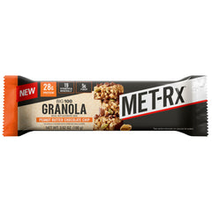 MET-Rx Big 100 bar closeup shows peanut butter chocolate chip flavor.